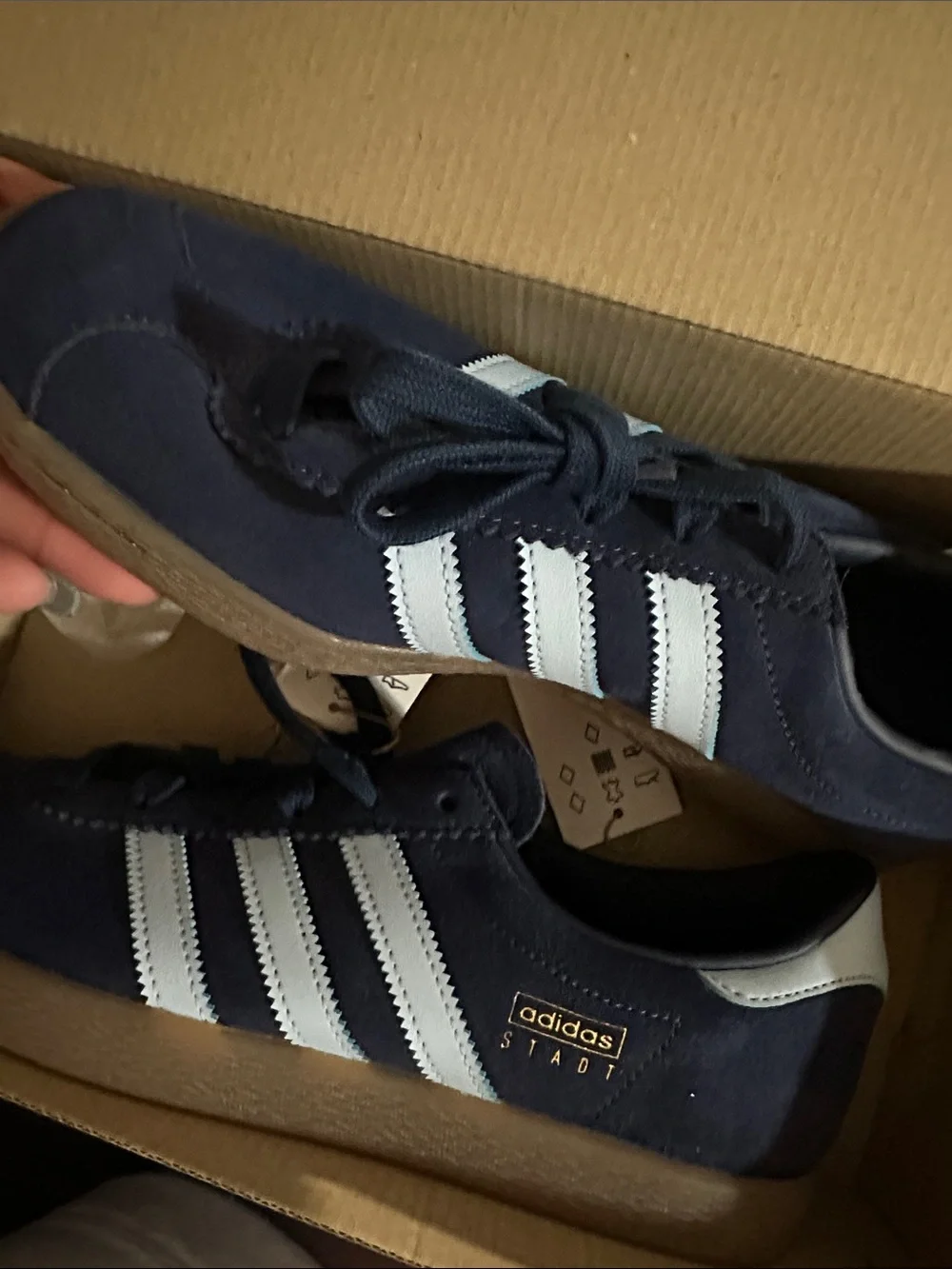 adidas Stadt Navy Suede Sneakers with light blue Stripes 8 Men 10.5 women